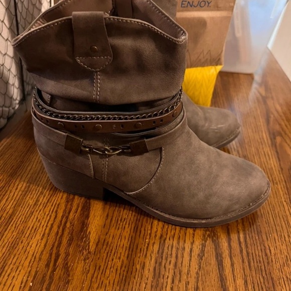 pop Taupe Slouch Ankle Boots with Decorative Straps - Picture 3 of 8